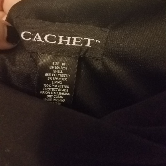 One shoulder beaded gown - Picture 4 of 4